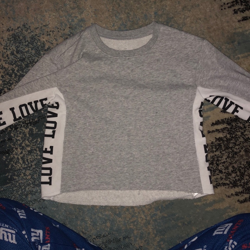 Justice Active Gray Crop Top Sweatshirt!!